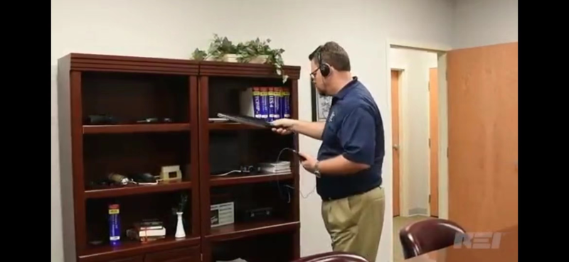 射频频谱分析仪正面